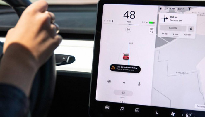 特斯拉为所有车主推出了新的安全功能 以遏制事故发生