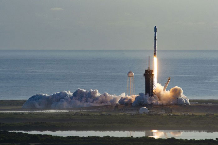Falcon 9火箭克服了一个引擎故障成功部署Starlink卫星